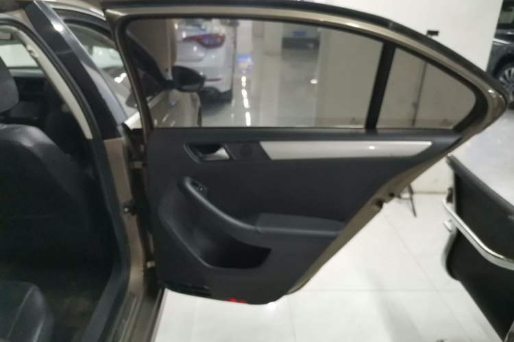 Used Volkswagen Sagitar 2014 1.4TSI Automatic Luxury Model