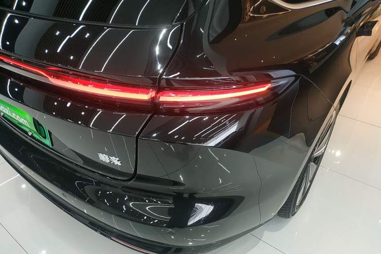 Used Nio ET5T 2025 75 kWh Touring Right Rear Taillight