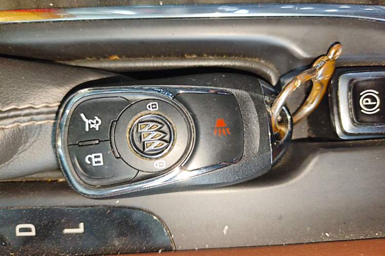 Used Buick Envision 2015 20T Four-Wheel Drive Luxury Model Vehicle Key