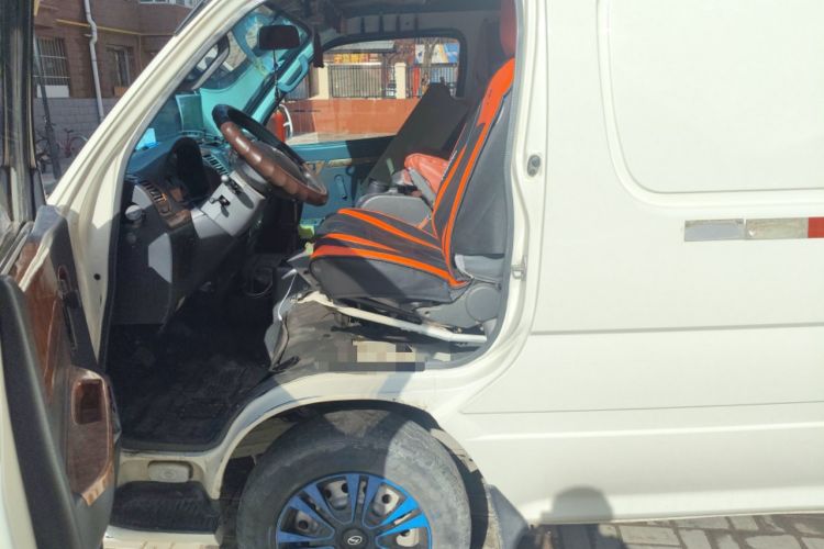 Used King Long Golden Way 2018 2.0L Van Series 4G20 Left Front Seat