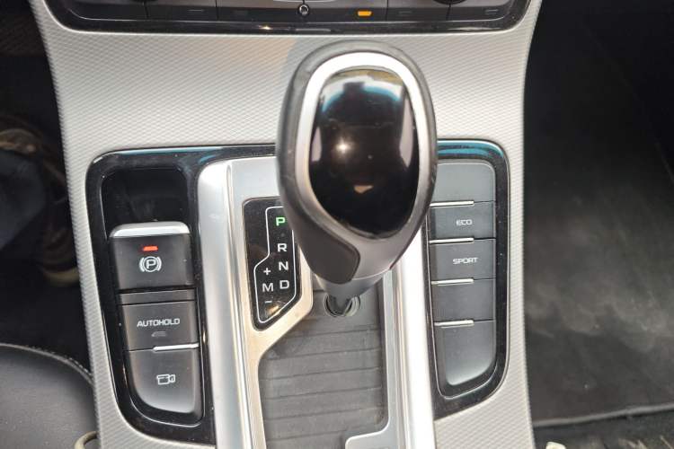 Used Geely Auto Emgrand GL 2018 1.8L DCT Elite Smart Connectivity Version
