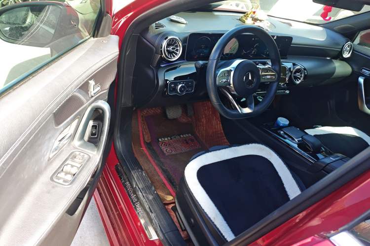 Used Mercedes-Benz A-Class 2020 Restyled A 200 L Sport Sedan Fashion Version