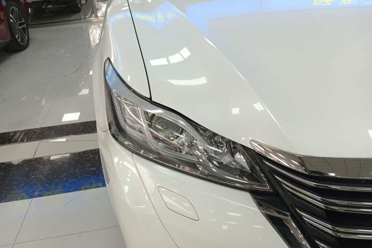 Used Toyota Crown 2018 2.0T Fashion Edition Right Front Headlight