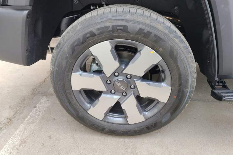 Used BAIC Off-Road BJ40 Electric Drive 2025 Standard Edition Exterior 5