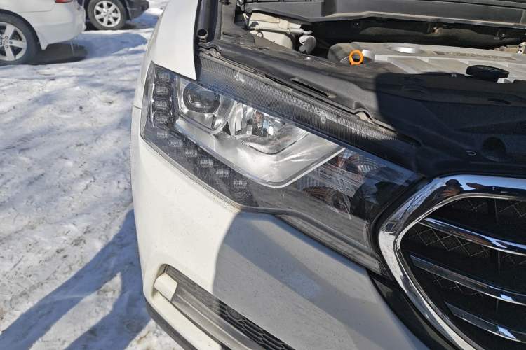 Used Haval H6 Coupe 2015 Blue Label 2.0T Manual Two-Wheel-Drive Elite Model