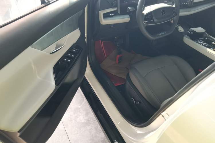 Used Changan UNI-T 2023 Second-Generation 1.5T Prestige Model
