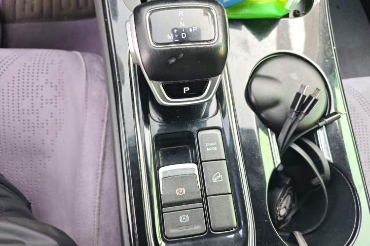 Used FORTHING T5 EVO 2021 1.5TD DCT Diamond Edition Gear Lever