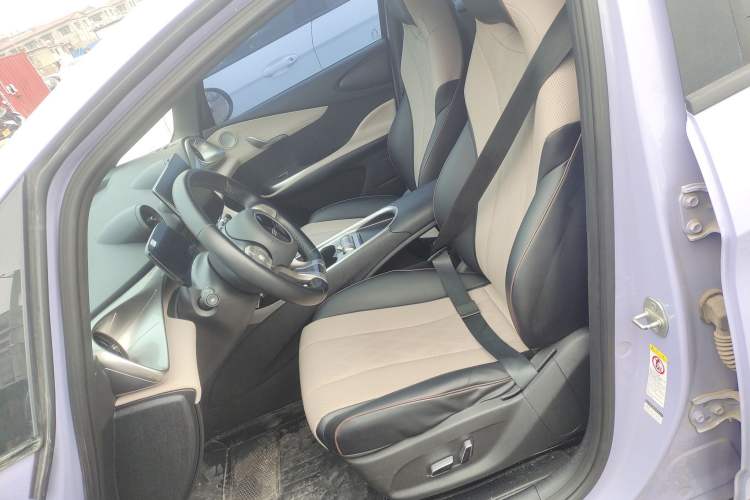 Used BYD Dolphin 2023 420 km Free Version
