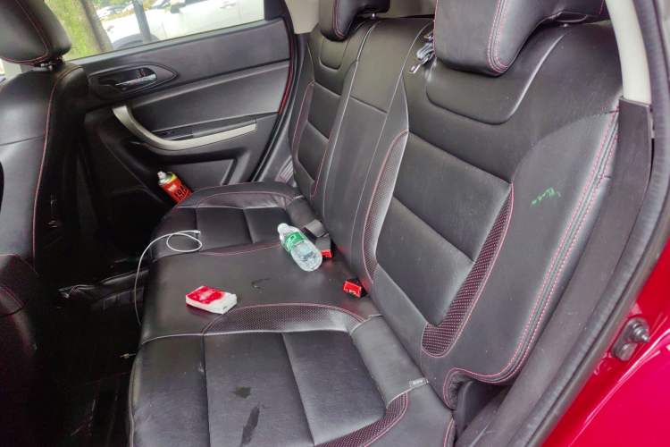 Used CHANGAN CS35 2012 1.6L Manual Luxury Model China IV Standard Left Rear Seat