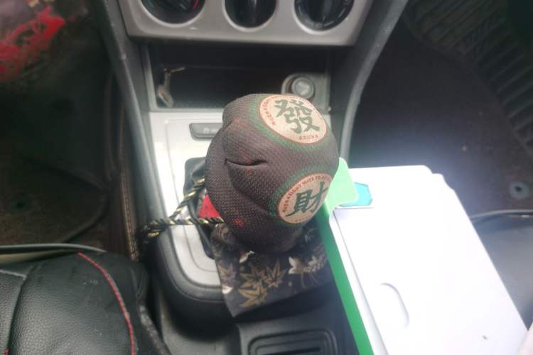 Used Volkswagen Lavida 2013 1.6L Manual Fashion Edition Gear Lever