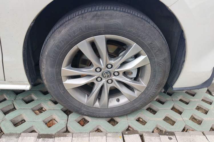 Used Toyota Sienna 2024 2.5L Hybrid Comfort Edition