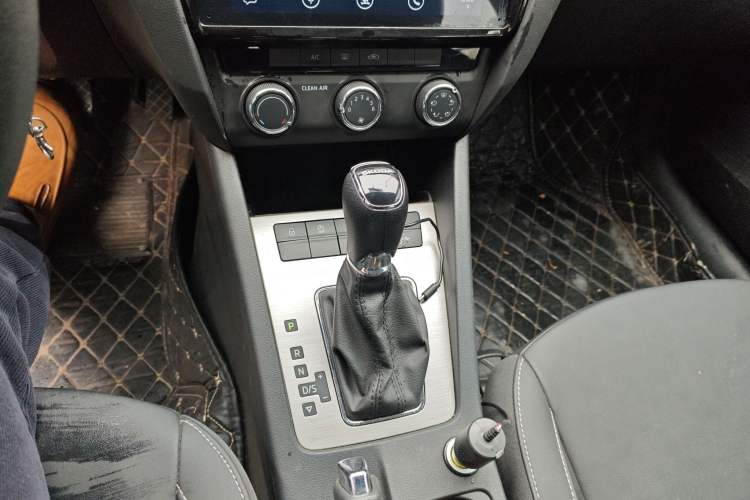 Used Skoda Octavia 2021 1.5L Automatic Comfort Edition