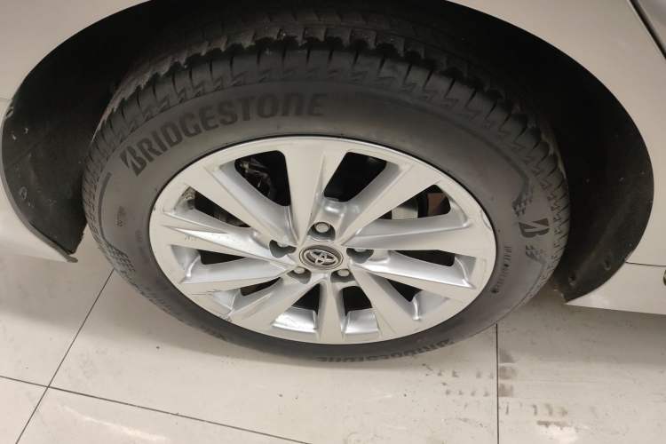 Used Toyota Camry 2021 2.0G Luxury Edition
