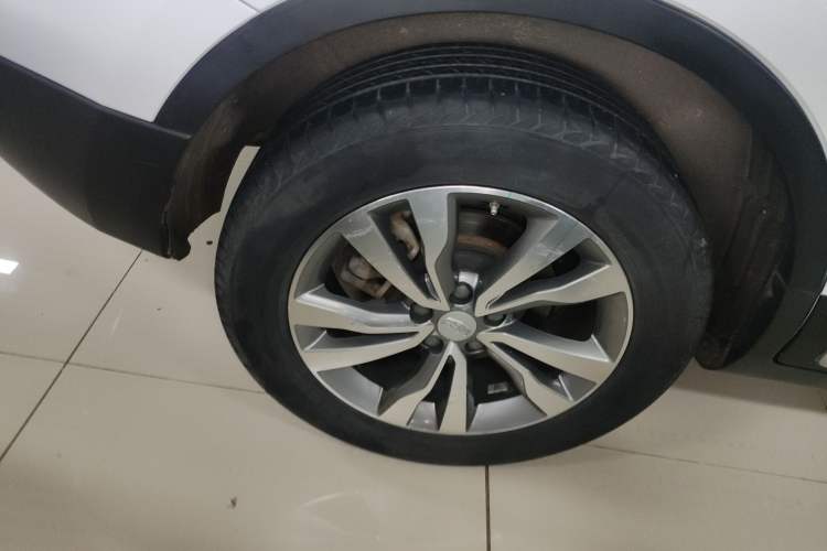 Used Geely Auto Emgrand X7 Sport 2016 1.8TD Automatic Smart Model Exterior 5