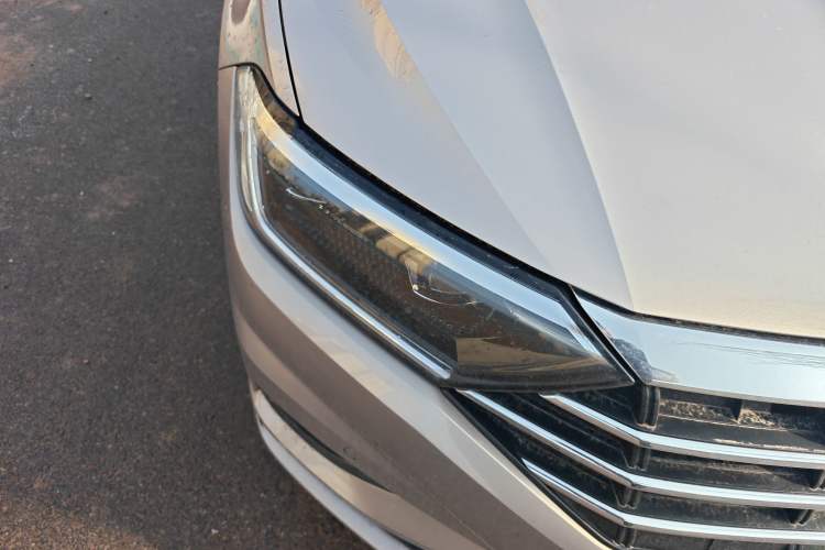 Used Volkswagen Sagitar 2019 280TSI DSG Luxury Version China VI Standard Right Front Headlight