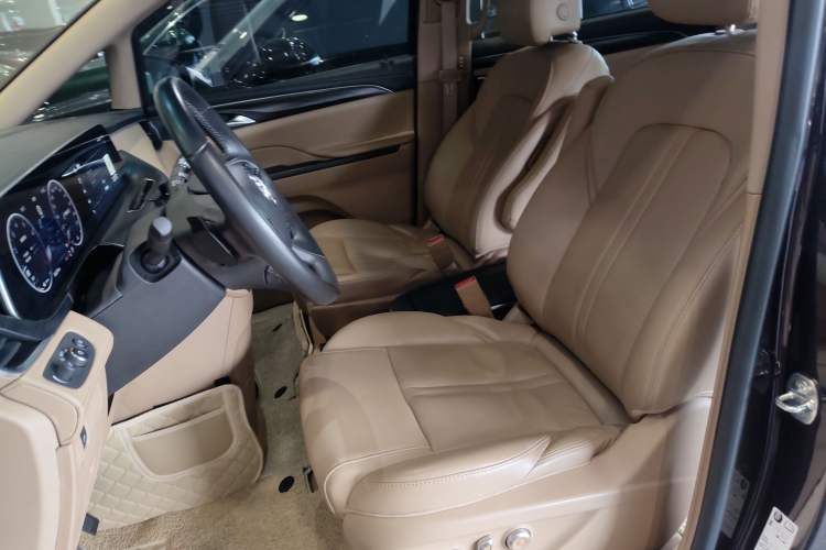 Used Buick GL8 2020 ES Land Cruiser 653T Luxury Model