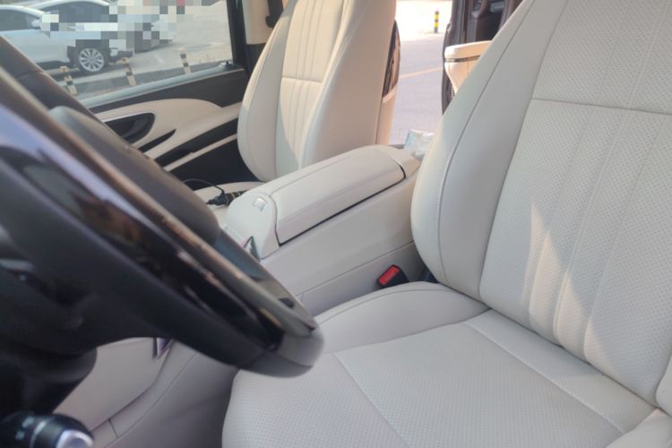 Used Mercedes-Benz Vito 2021 2.0T Elite Version 7 Seats