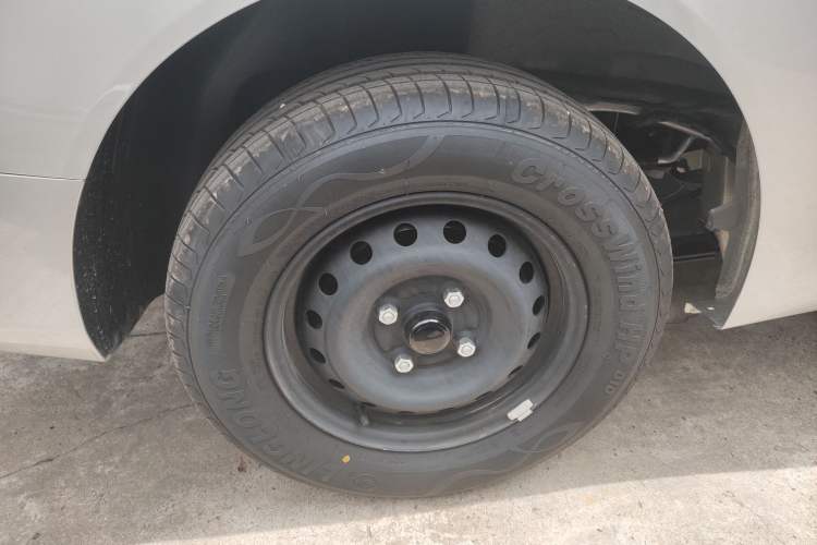 Used Wuling Hongguang New Energy 2025 Extended-Range Hybrid 50 km Standard Version