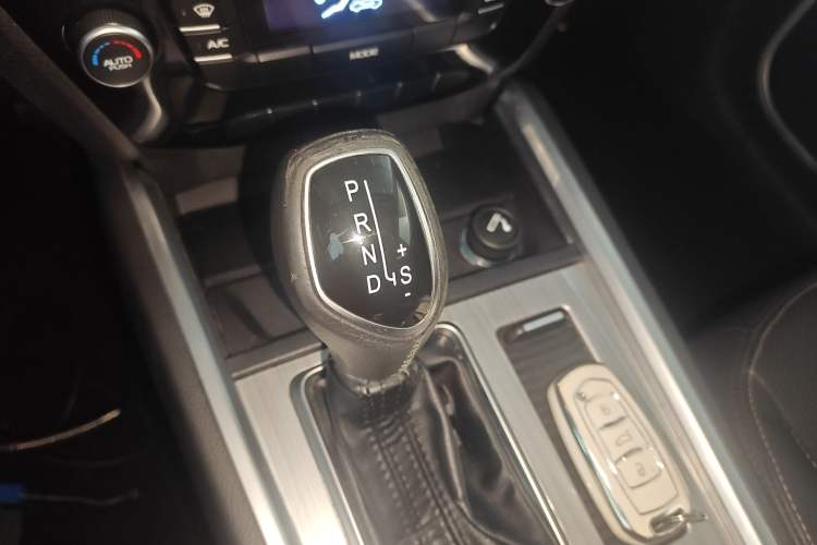 Used Geely Auto Vision X6 2016 1.3T CVT Luxury Model