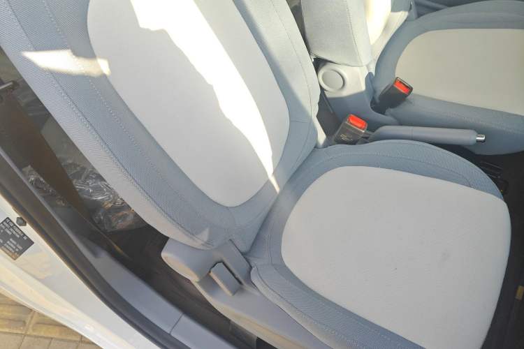 Used Bestune Pony 2025 222km Range Agile Horse
