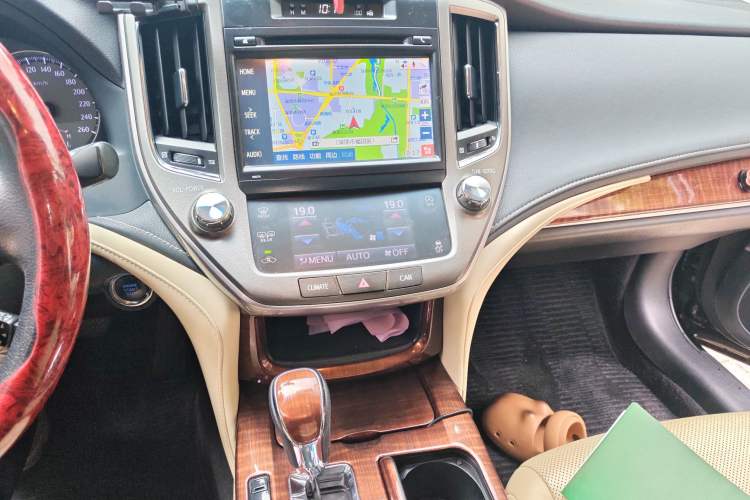 Used Toyota Crown 2015 2.0T Fashion Edition