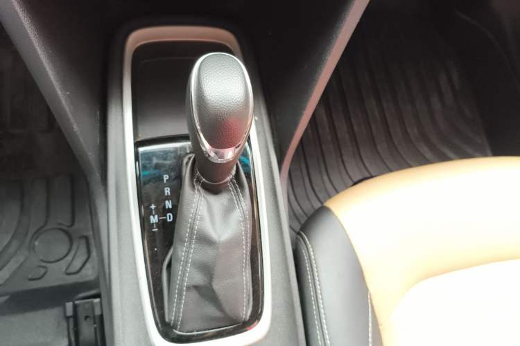 Used Chevrolet Monza 2020 320 Automatic Enjoyment Edition