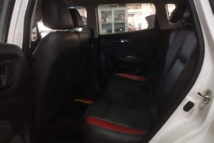 Used CHANGAN CS15 2016 1.5L Manual Luxury Edition