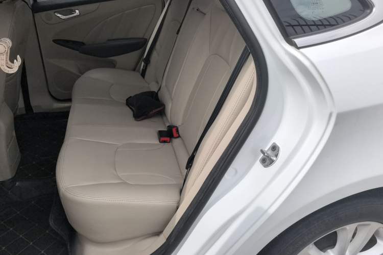 Used Chery Arrizo 7 2015 1.6L CVT ZhiXiang Edition Left Rear Seat