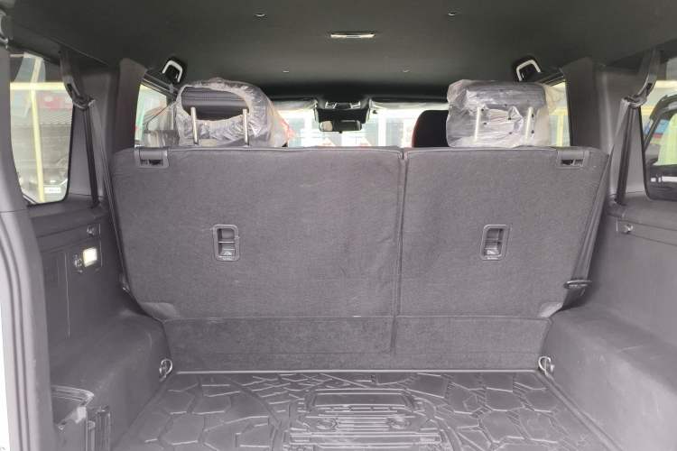 Used 212 T01 2024 2.0T Mechanic