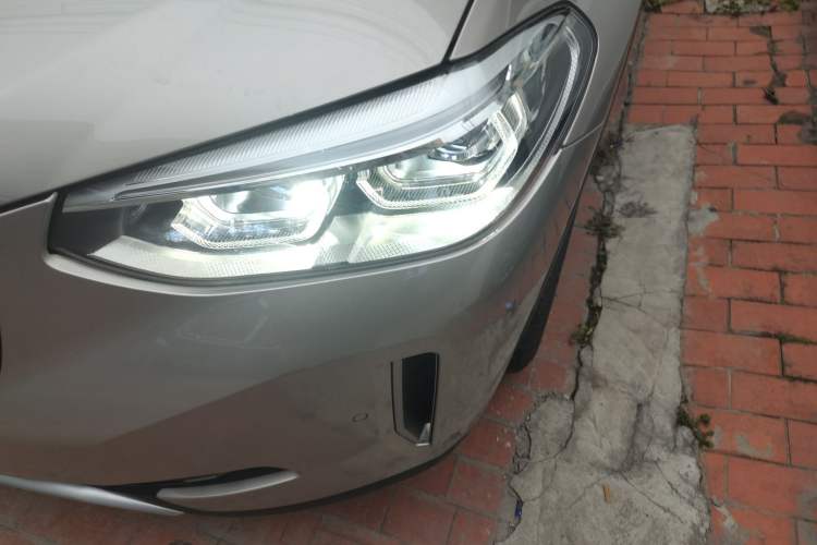 Used BMW iX3 2021 Leading Model
