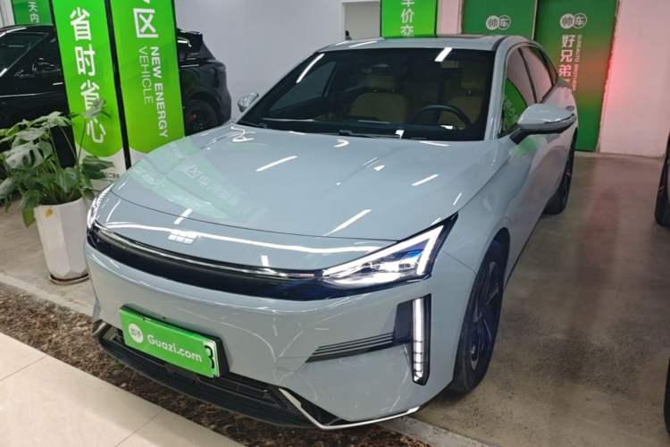 Used Geely Galaxy L6 2024 125km PLUS Dragon Edition