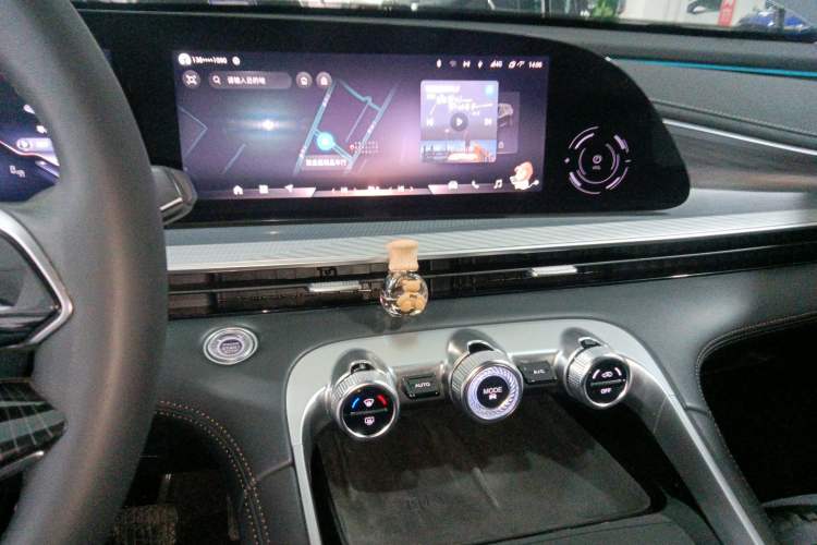 Used EXEED Lingyun 2024 300T Two-Wheel Drive Starlight Edition