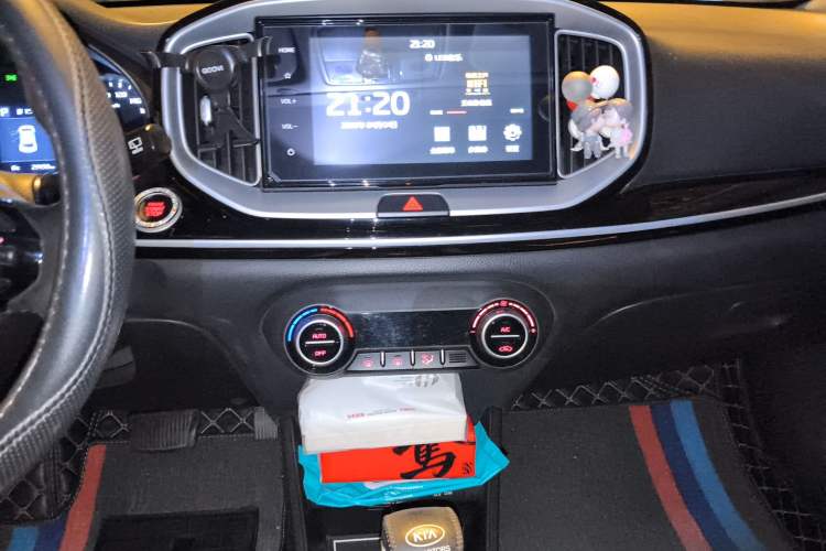 Used Kia kx1 Stonic 2021 1.4L CVT Sunroof Model
