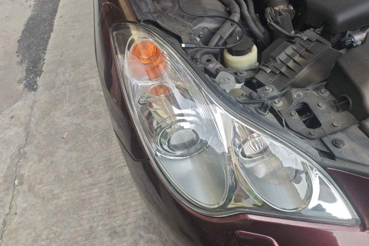 Used Infiniti QX50 2013 2.5L Two-Wheel-Drive Elegant Edition
