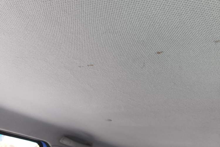 Used Wuling Hongguang MINIEV 2022 Macaron Premium Model – Lithium Iron Phosphate Headliner