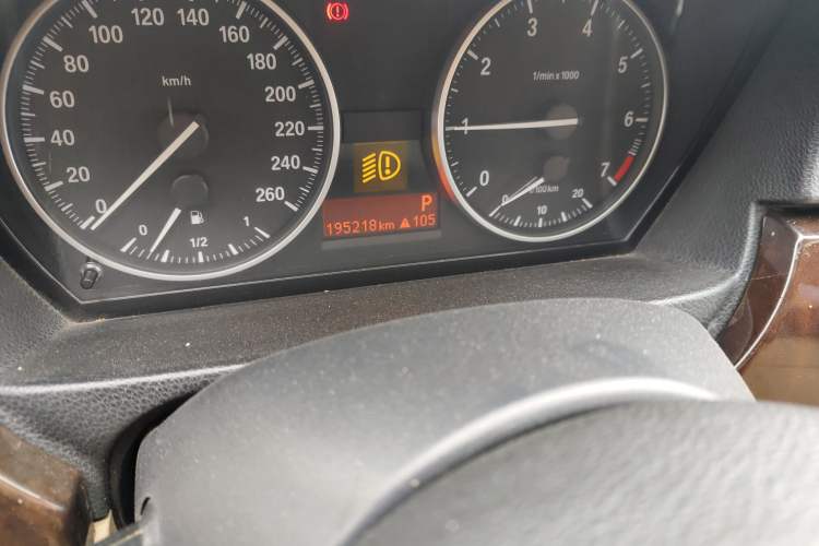 Used BMW 3 Series (Import) 2010 320i Luxury Model
