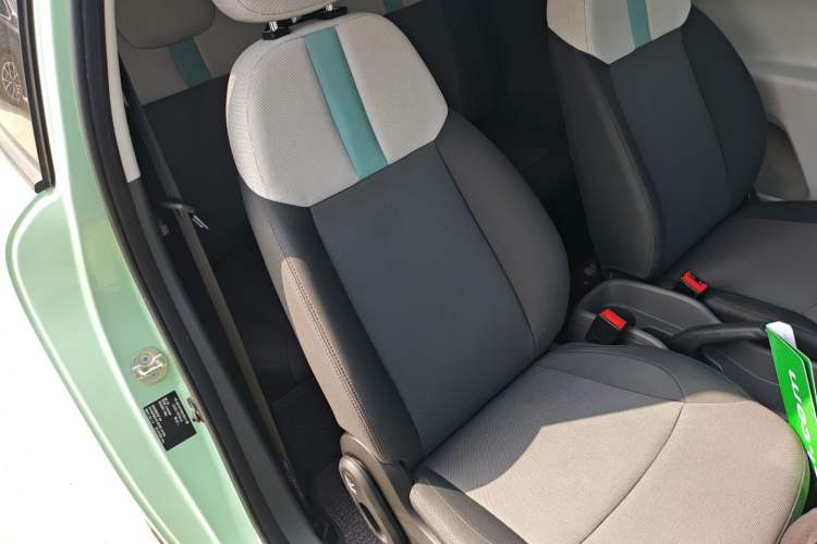 Used CHANGAN NEVO Lumin 2022 301km Honey-Sweet Version
