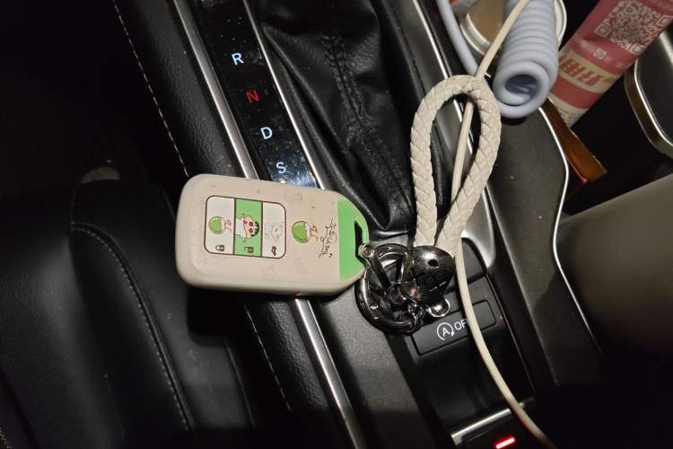 Used Honda Accord 2018 260TURBO Luxury Edition China V Emission Standard Vehicle Key