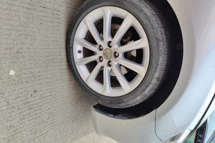 Used Toyota Reiz 2012 2.5V Fengdu Elite Stylish Edition Right Front Wheel Hub