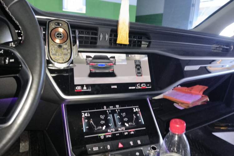 Used Audi A7L 2024 45TFSI S-line Dream-Building Edition Flow Crystal Package
