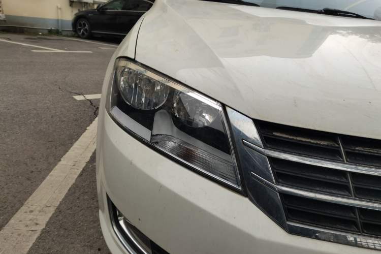 Used Volkswagen Gran Lavida 2013 1.4 TSI Automatic Comfort Model
