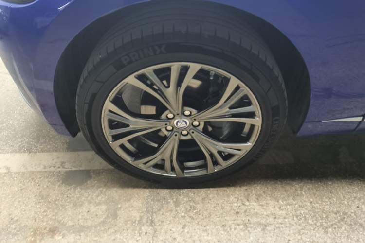 Used Jaguar F-PACE 2019 2.0T Four-Wheel Drive Urban Luxury Edition Left Front Wheel Hub