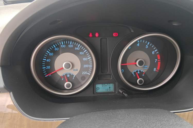 Used Buick Excelle 2015 1.5L Automatic Classic Model
