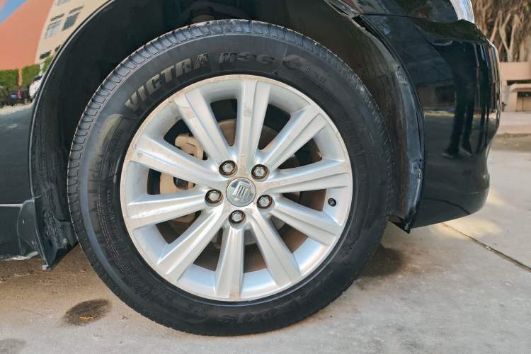 Used Toyota Crown 2010 2.5L Royal Leather Sunroof Edition Right Front Wheel Hub