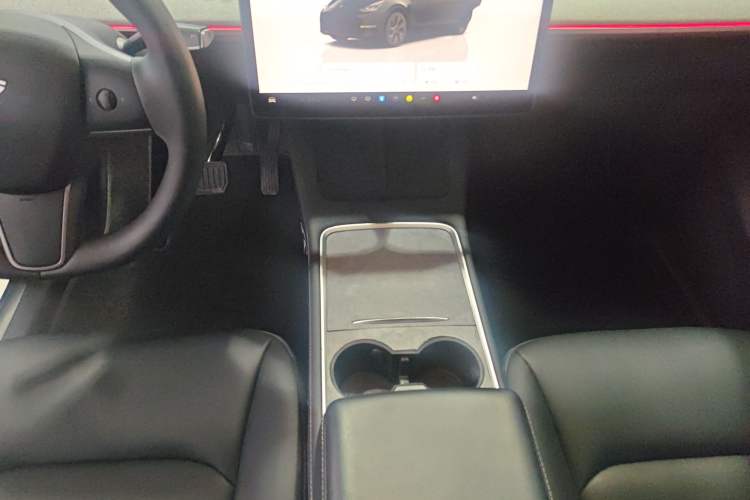 Used Tesla Model Y 2023 Long-Range All-Wheel-Drive Version