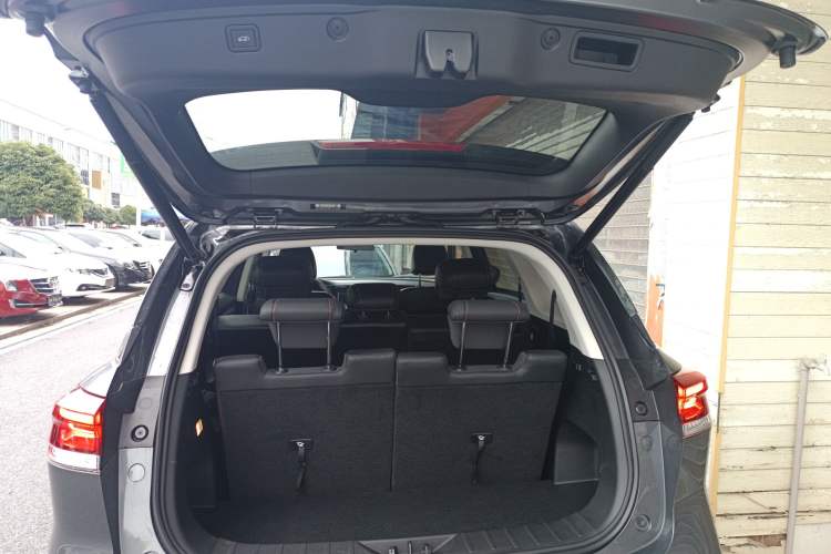 Used Oshan X7 PLUS 2023 Enjoy Edition 1.5T Automatic Pilot Model 7 Seats