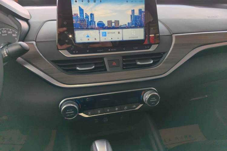 Used Nissan Teana 2021 2.0L XL Comfort Edition Audio And AC Panel