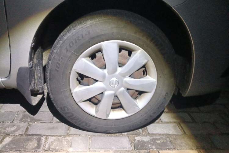 Used Nissan Sunny 2015 1.5XE Manual Comfort Edition