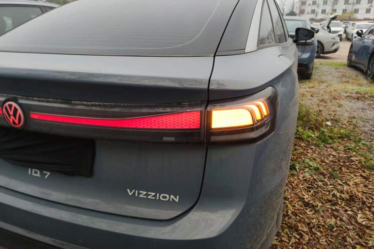 Used Volkswagen ID.7 VIZZION 2024 AIR model