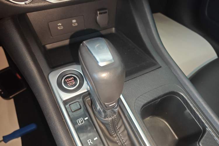 Used Nissan Sylphy 2023 1.6L CVT Enjoyment Edition Gear Lever
